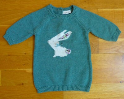 NEXT grünes Strickkleid Häschen Kaninchen 0-3 Monate - nur einmal getragen (UVP 16 £)