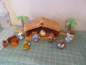 little people manger scene