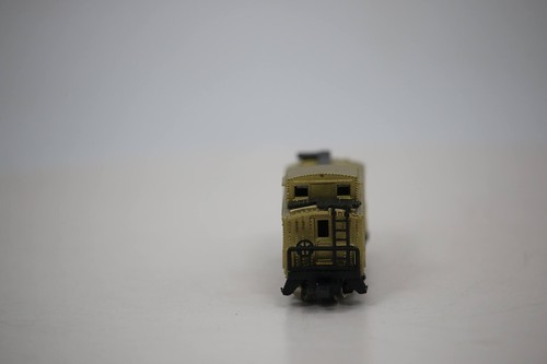CHESSIE SYSTEM CABOOSE Cupola Gold Color N Scale Vintage Rare Vintage Rare - Picture 3 of 5