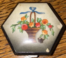 VINTAGE HOUBIGANT SMALL POWDER/ROUGE COMPACT