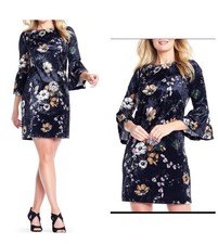 $129 Adrianna Papell velvet bohemian floral dress with bell sleeves size 6