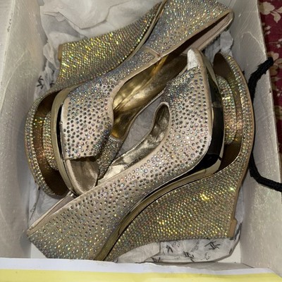 Kiss Kouture rhinestones Women's Suede Platform Heels Pumps Size 9 Diamond