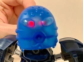 LEGO Bionicle 8602 Toa Nokama, 8615 Vahki Bordakh, & 8726 Matoran Dalu Complete