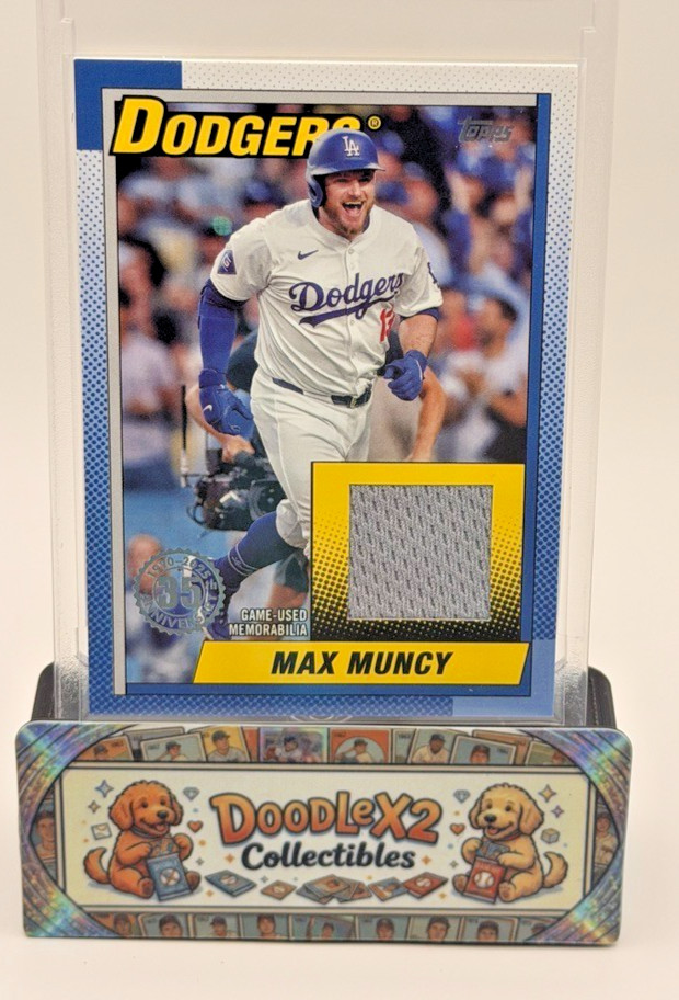 2025 MAX MUNCY Topps (Relic) #T90R-MMU