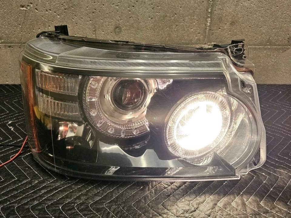 Farol bi-xenônio direito genuíno Land Rover Range Rover Sport L320 2012-13 - Imagem 3 de 4
