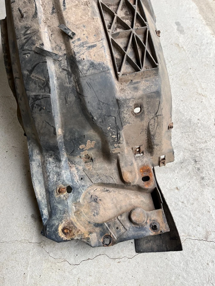 Oldsmobile Cutlass Monte 1978 1979 1980 mano izquierda rueda interior derecha guardabarros OEM Foto 2 de 4