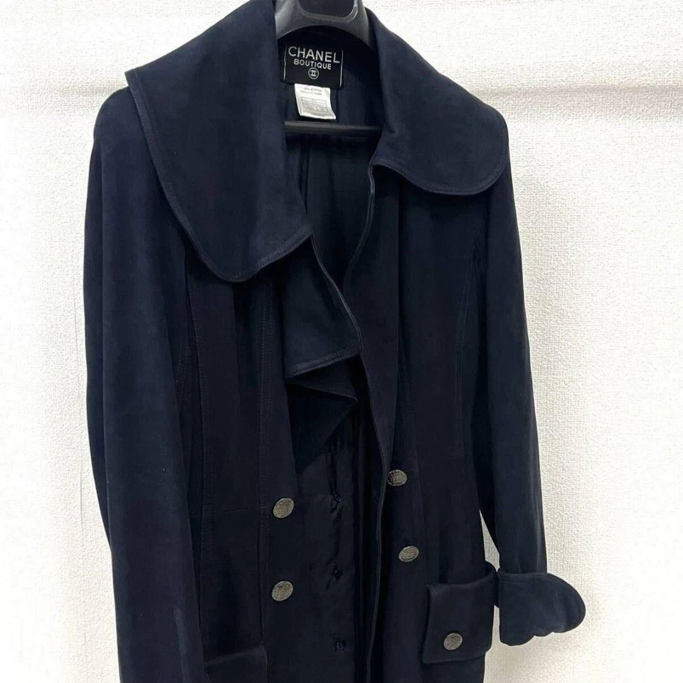 CHANEL PARIS 97A Nubuck Leather Coat Navy Logo Button Vintage Size 38 Women's - Image 4 of 4
