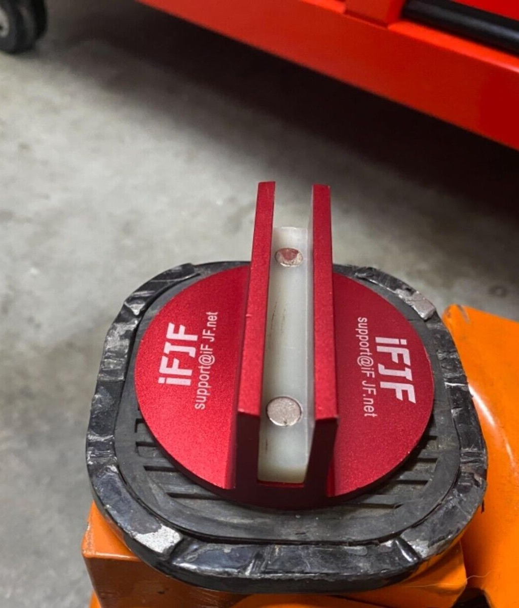 Byenins Large Slotted Universal Magnetic JackPad Weld Frame Rail Adapter Red NEW