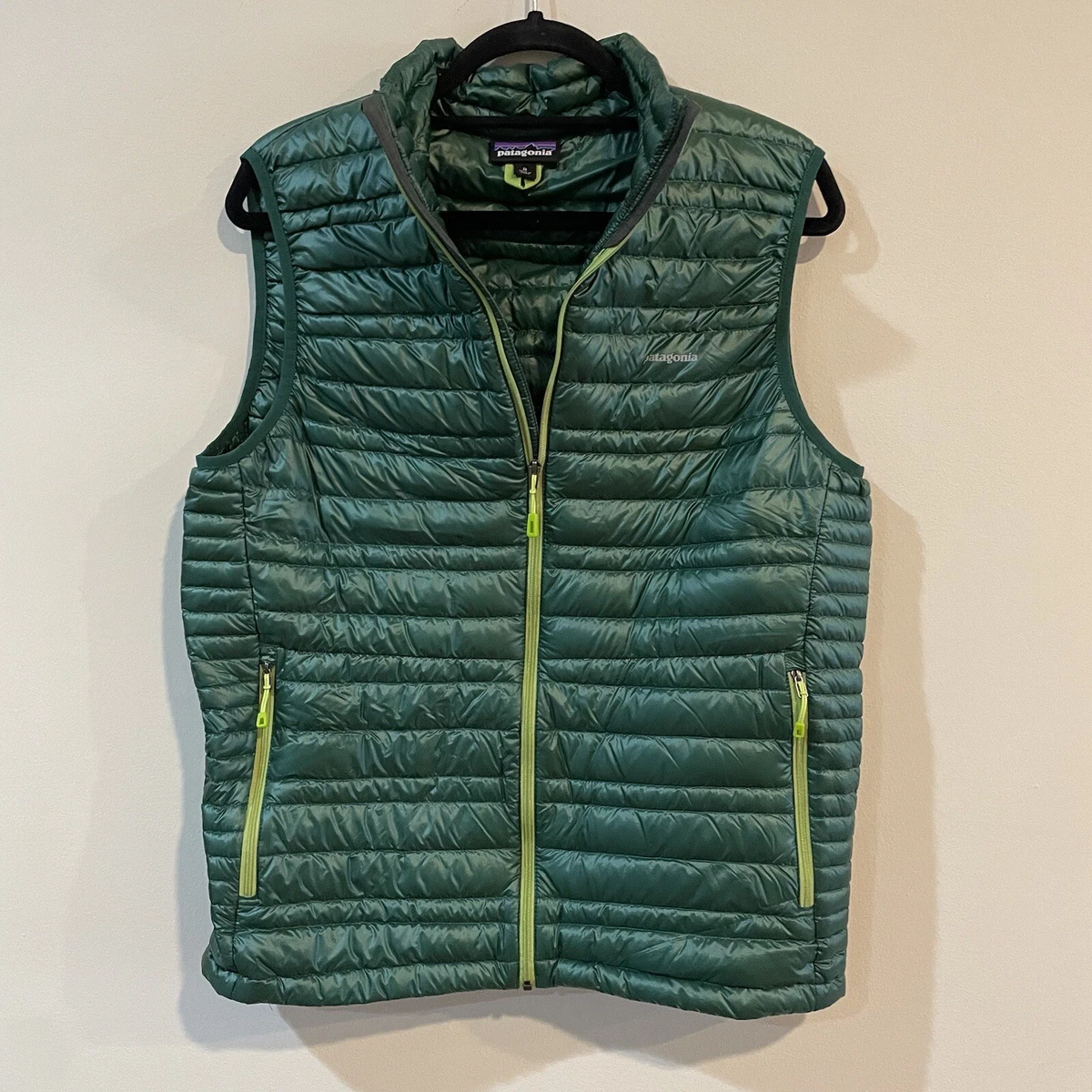 Patagonia men's clearance ultralight down vest