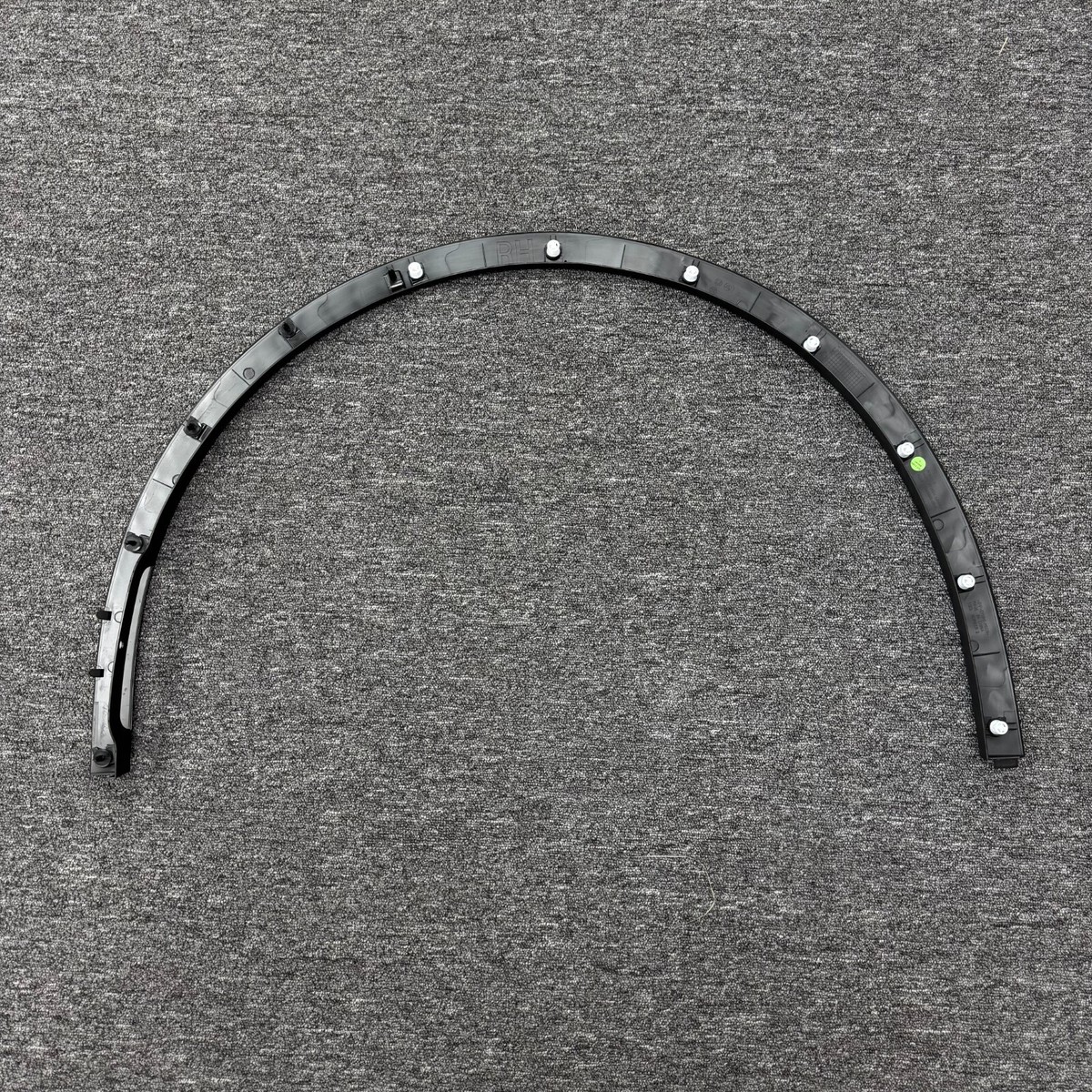 TESLA MODEL Y WHEEL FLARE RIGHT FRONT 1494186-00-C 2020 2021 2022
