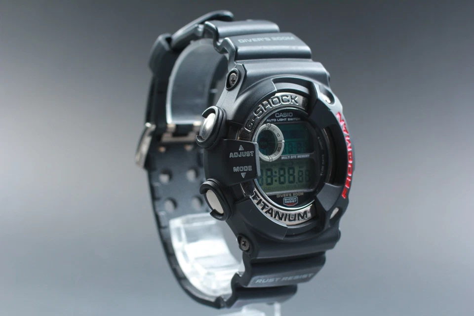 【Near MINT】Casio G-shock FROGMAN DW-9900 Titanium Diver Quartz Men’s Watch JAPAN - Image 4 of 4