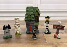 Greenbrier 6 Pc Halloween Village Accessories   Spooky Fall Harvest Village