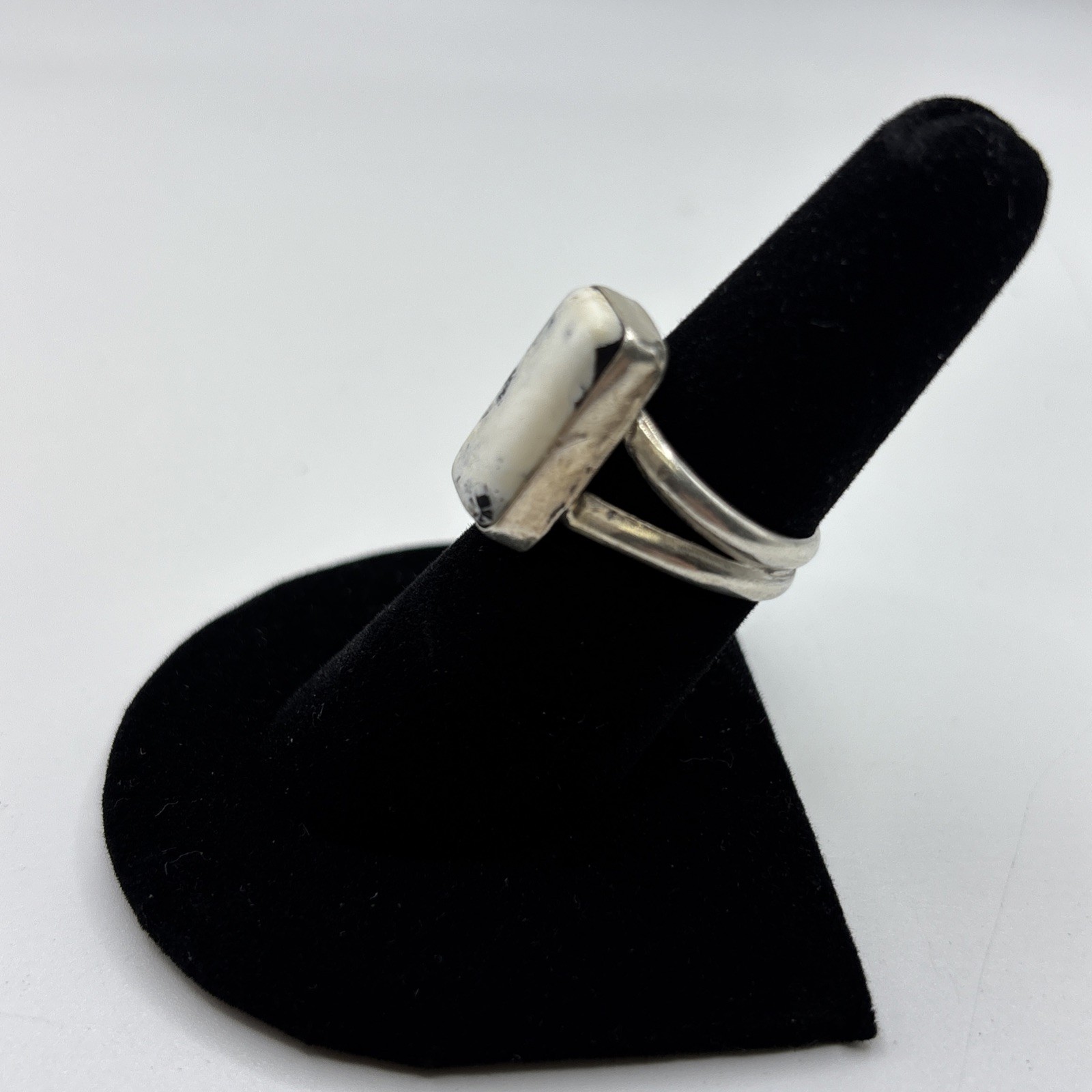 925 Silver Stone Ring Rectangular Shape Size 7.5 - image 2