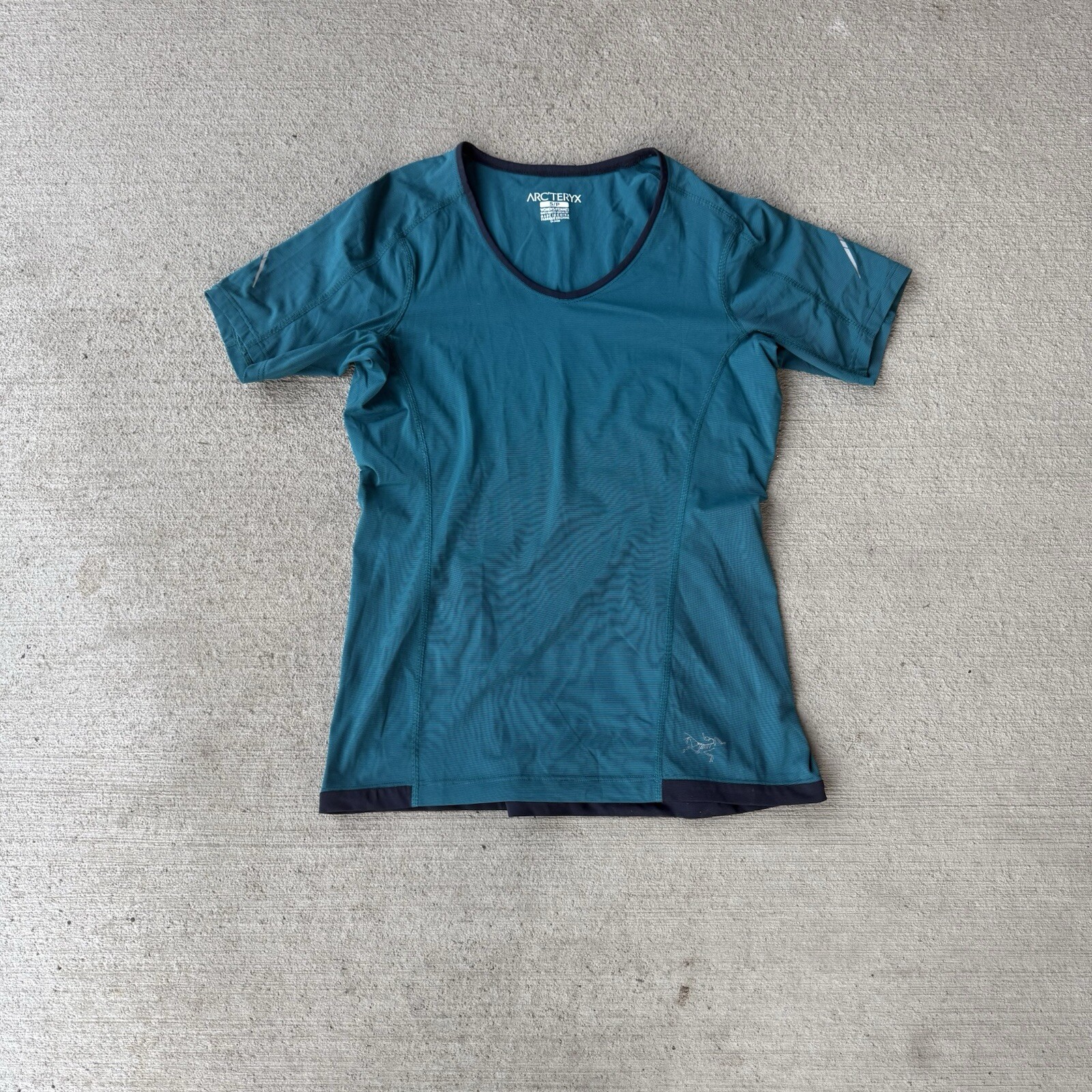 ARC'TERYX Arcteryx top blusa donna misto righe manica corta scollo a V taglia S