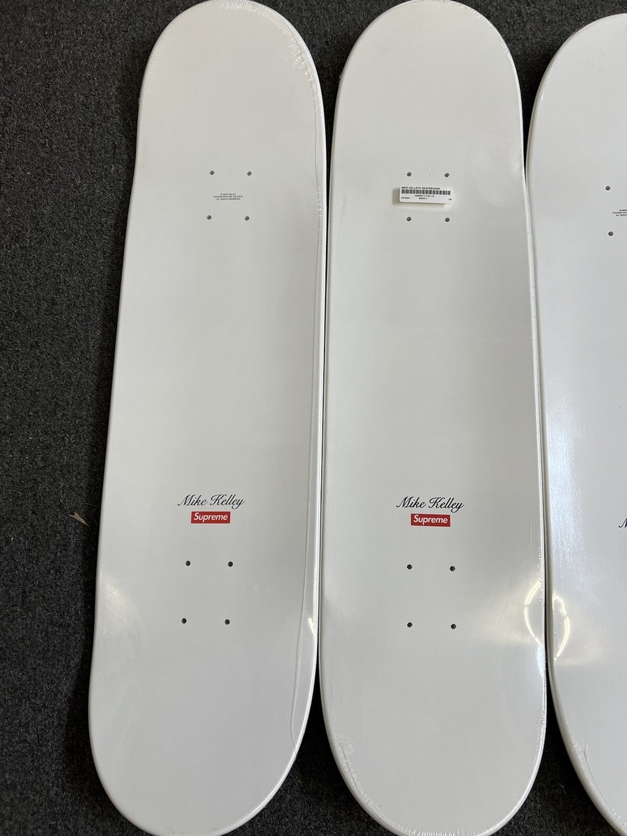 スケートボード SUPREME Mike kelley Skateboard Deck Supreme Mike Kelley Ahh…Youth! Skateboard (FW18) - $88