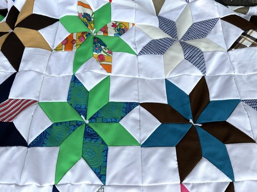 MCM Puritan LeMoyne Lemon Star Hand Stitched Quilt Kaleidescope Colors Yarn Tied - Picture 9 of 16