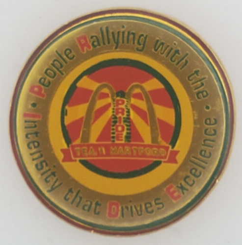 Vintage McDonalds Pride Team Hartford Mitarbeiter Harz Anstecknadel goldfarben Metall - Bild 2 von 4