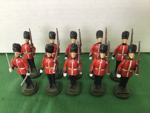 traditional toy soldiers