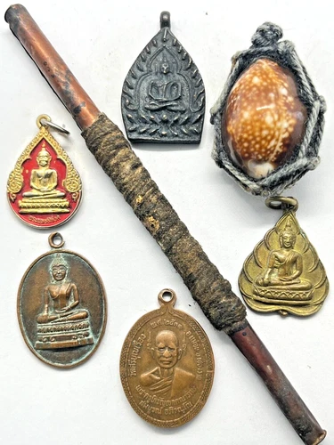 7pcs Thai Amulet Coin Takrut Shell SACRED Buddha Pendant Charm AUTHENTIC Vintage - Picture 1 of 16