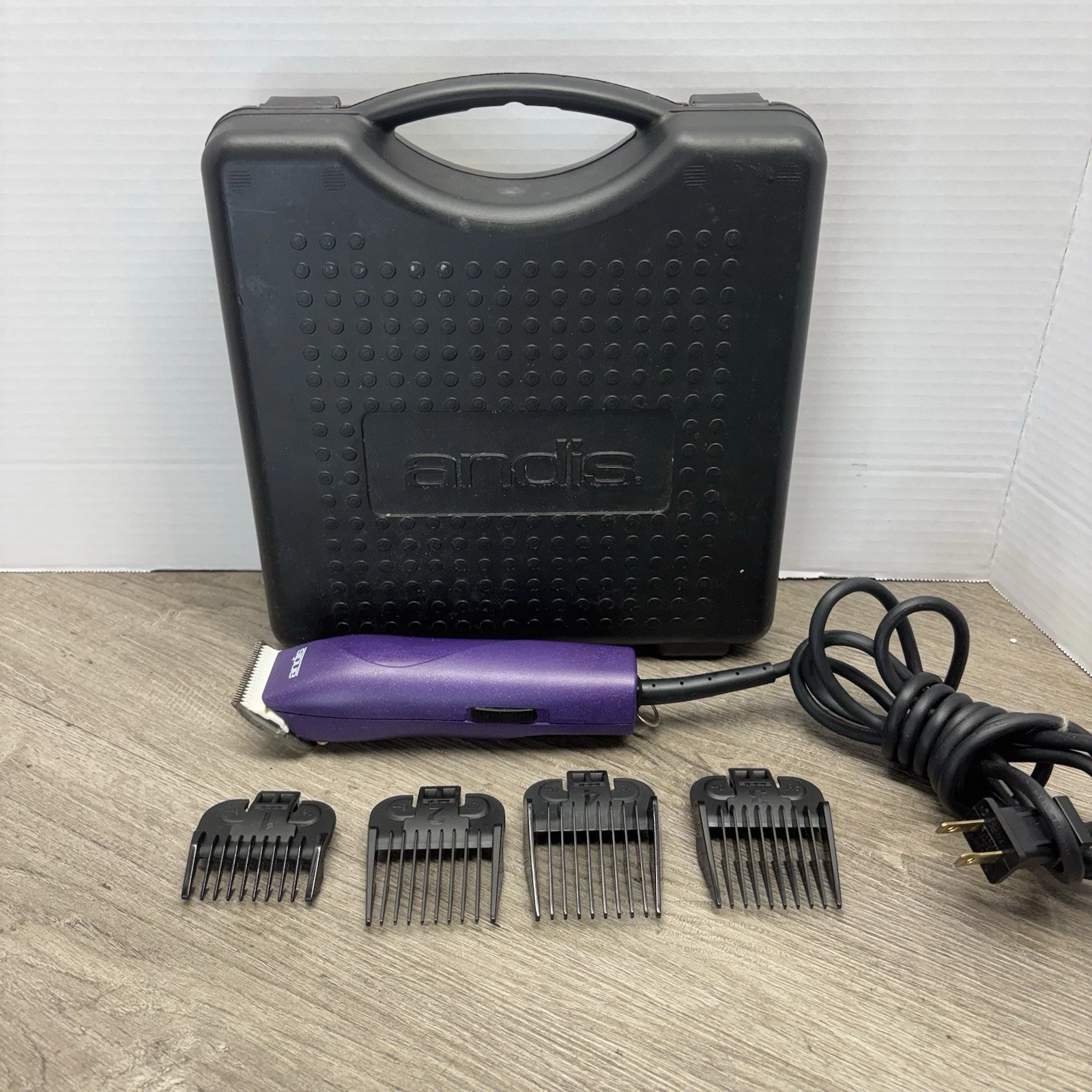 ANDIS MGB-2 Easy Clip Pro Pet Grooming Clippers With Case Purple
Opens in a new window or tab