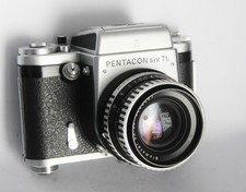 File:Pentacon Penti II in Hülle.jpg - Wikimedia