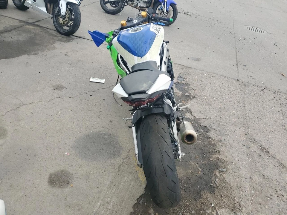 2024-2025 KAWASAKI NINJA ZX6R ZX636 OEM ESCAPE CABEZAL TUBOS COLECTOR Foto 4 de 4