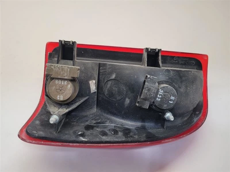 Левый задний фонарь для DODGE DAKOTA LH 1997-2004 годов выпуска  - Изображение 4 из 4