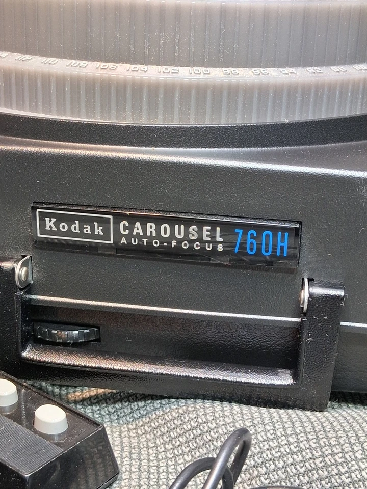 Kodak карусель 760H автофокус - проектор полностью обслуживается комплект #25104B - Изображение 2 из 4