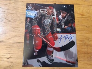 Detroit Red Wings 8 x 10 Photo Autographed Luke Glendening Gold Standard COA