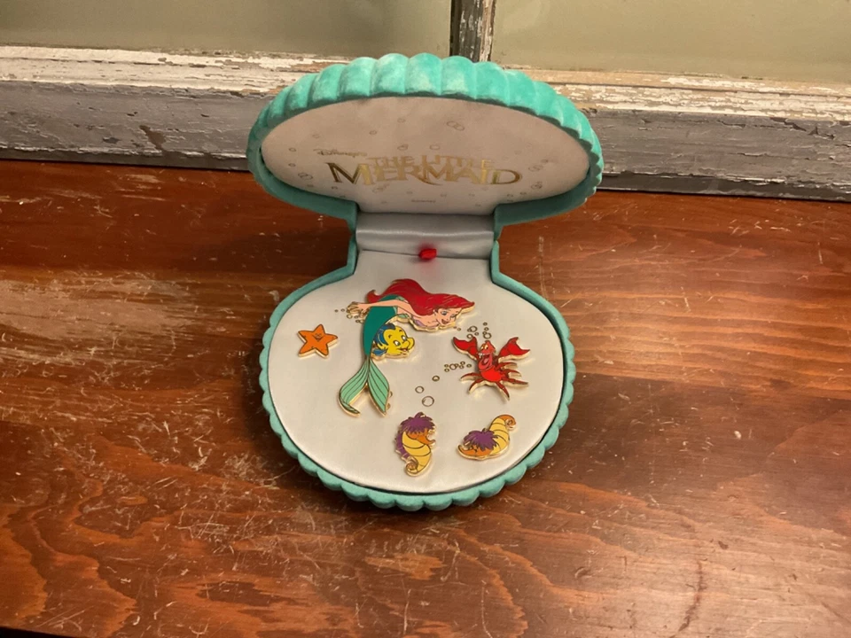 Disney Catalog The Little Mermaid 15TH Anniversary 5 Pin Set In Seashell - Image 4 of 4