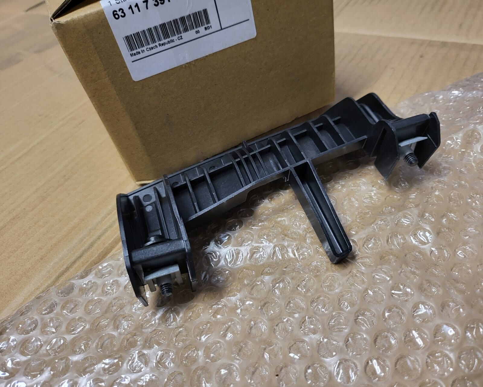 BMW Right Headlight Bracket 63117391396 for sale online | eBay