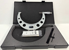 Mitutoyo Outside Micrometer No. 103-221 6-7” / 0.0001” Resolution Spanner & Case