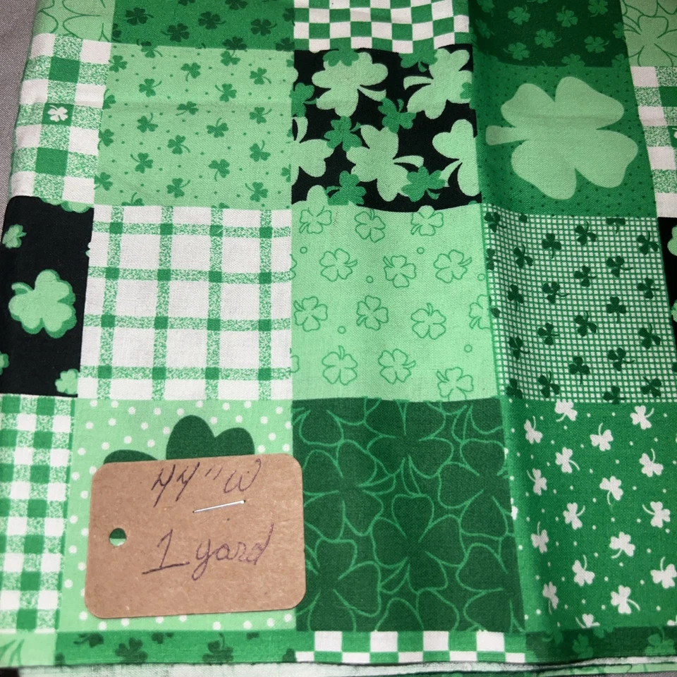 Tela de trébol de cuatro hojas a cuadros Foto 2 de 4