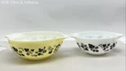 Pyrex 2 Piece Set Gooseberry Cinderella Mixing Bowls 444 4 Qt 443 2.5 Qt Vintage