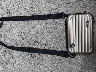 Rimowa Lufthansa First Class Travel Amenity Kit Hard Case Toiletry Bag Gold