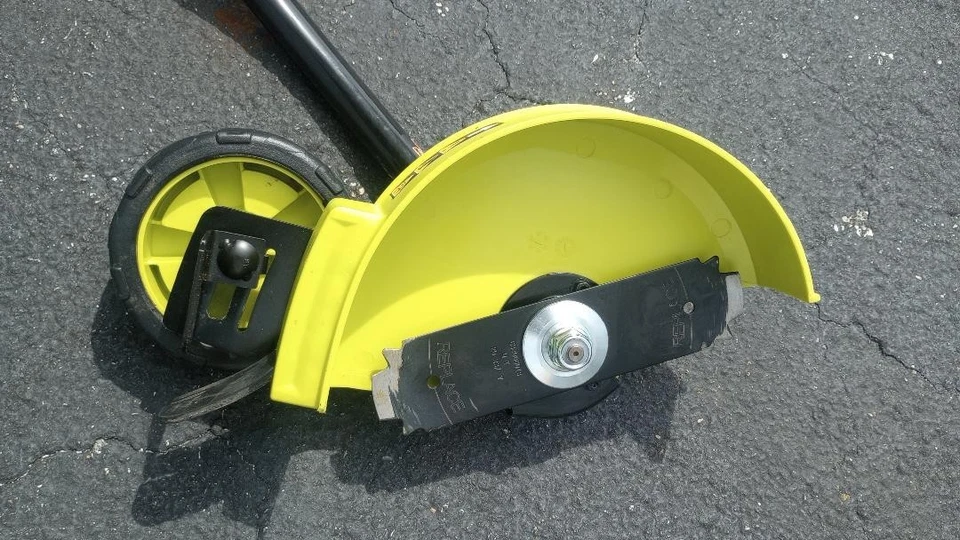 RYOBI RYEDG Expand-It 8 in. Universal Curved Shaft Edger Attachment Free Ship - Image 2 of 4