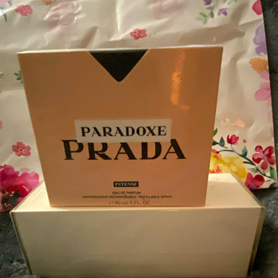PRADA Paradoxe Intense Eau de Parfum Spray Refillable 3 fl oz Regular