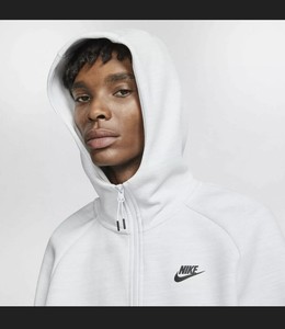 platinum nike tech fleece