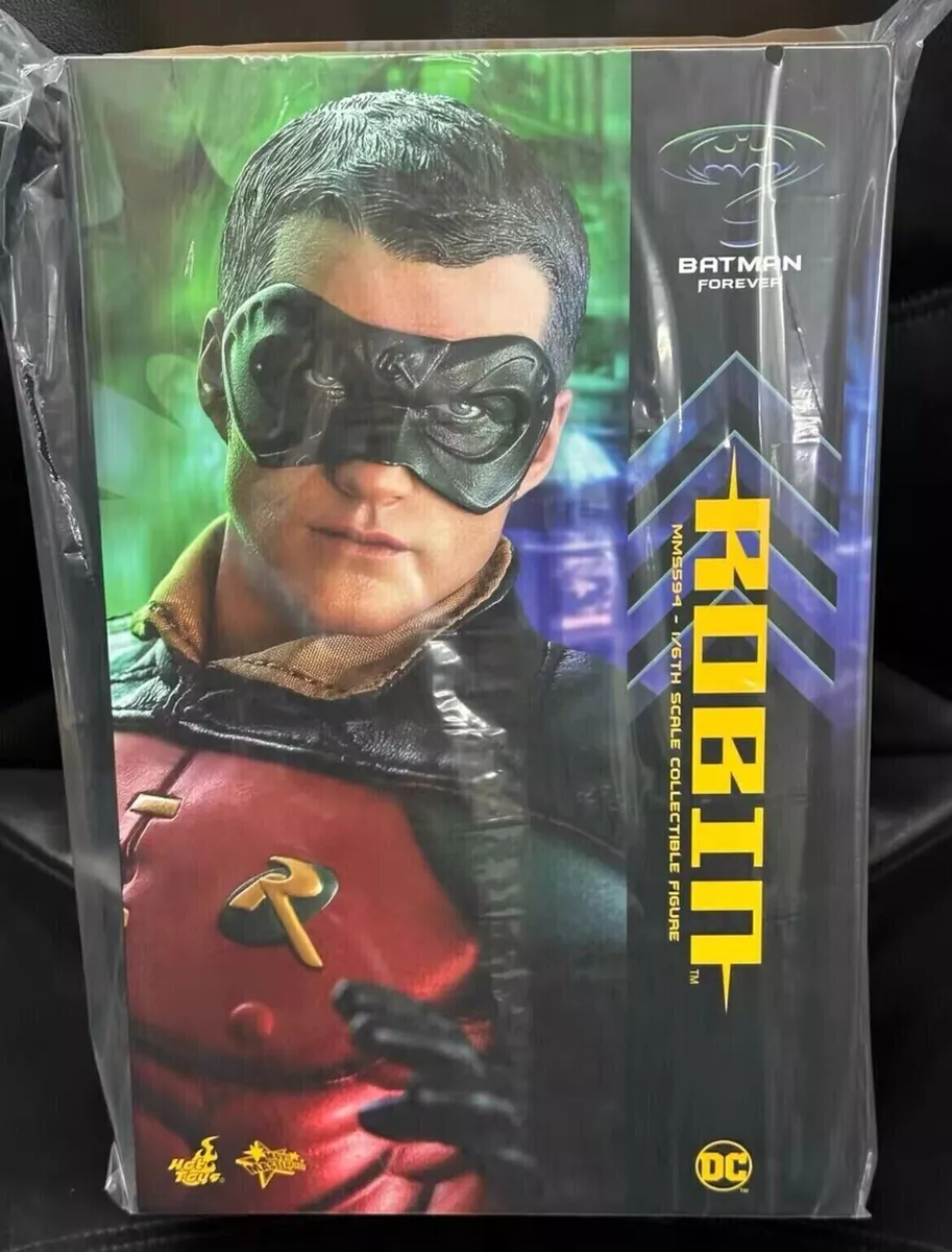 Robin Sixth Scale Collectible Figure by Hot Toys