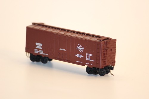 Milwaukee MILW Rd# 8903 Kad/MTL Cat# 21180 40' enchufe dr boxcar. Excelente estado. Escala N | Condition: Used