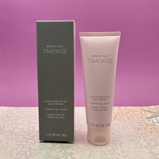 Mary Kay Age Minimize 3D Day Cream Combination To Oily 089010 1.7 Oz. NIB