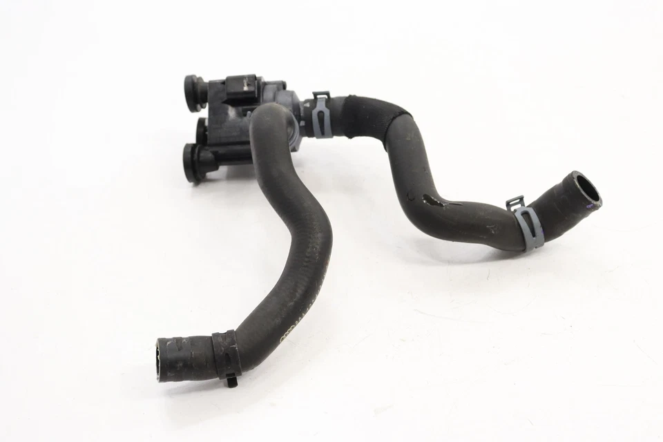 Bomba de agua auxiliar refrigerante motor AUDI Q5 2018-2025 OEM 80A122448ANCF4 Foto 3 de 4