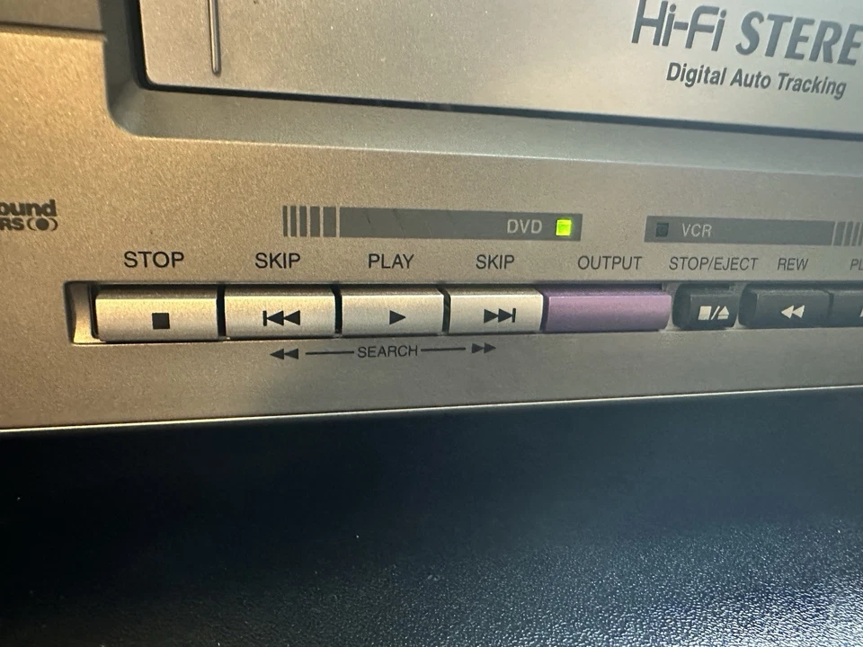 HITACHI DVD/VCR COMBO MP3 PLAYBACK MODEL DV-PF2U NO REMOTE TESTED - Image 3 of 4