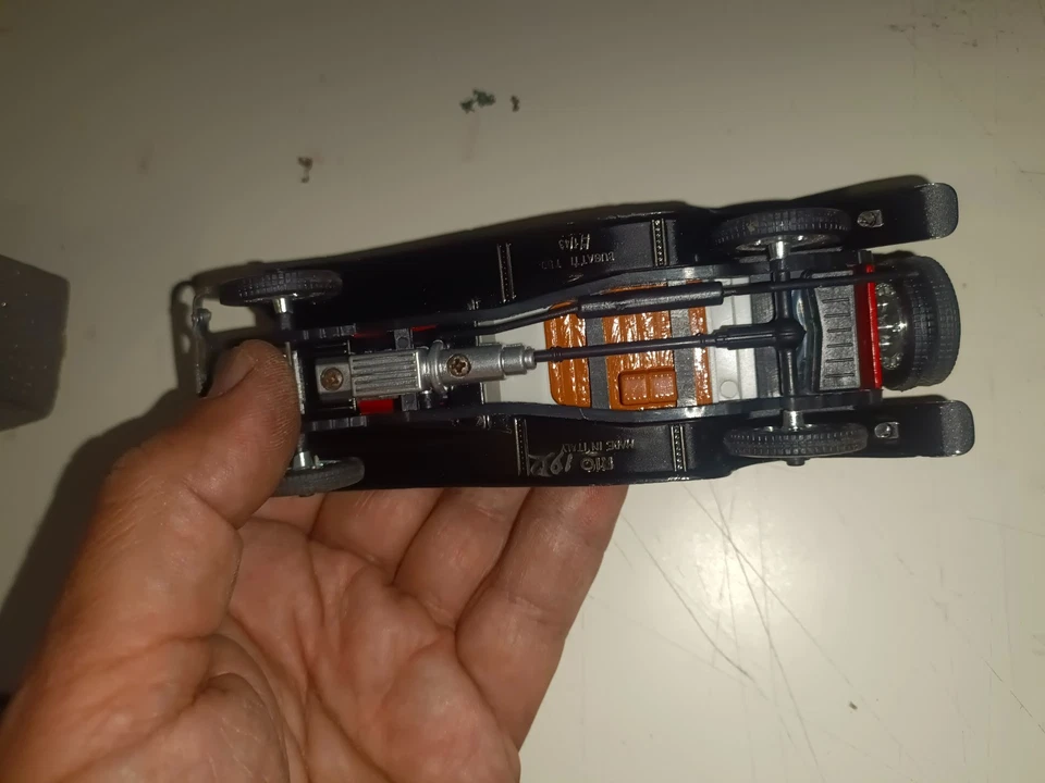 MODELLINO BUGATTI RIO SCALA 1:43 - Immagine 4 di 4