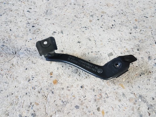 BMW 5er E60 E61 Halter Seitenwand Kotflügel unten rechts 7060814