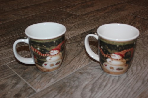PAIR! Adorable Snowman Winter Coffee Cocoa Hot Tea Mugs! 12 Oz. Stoneware VGUC - Picture 9 of 10