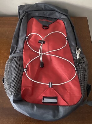 ADVENTURIDGE Lightweight 2 Liter HYDRATION BACKPACK WITH MICROBAN Protection NWT