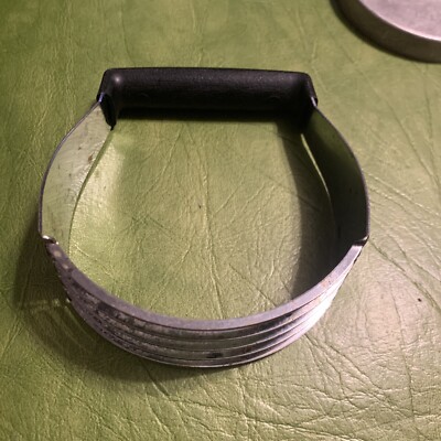 Vintage ECKO USA Farmhouse Dough Blender Pastry Cutter Pie Black Nylon Chromium