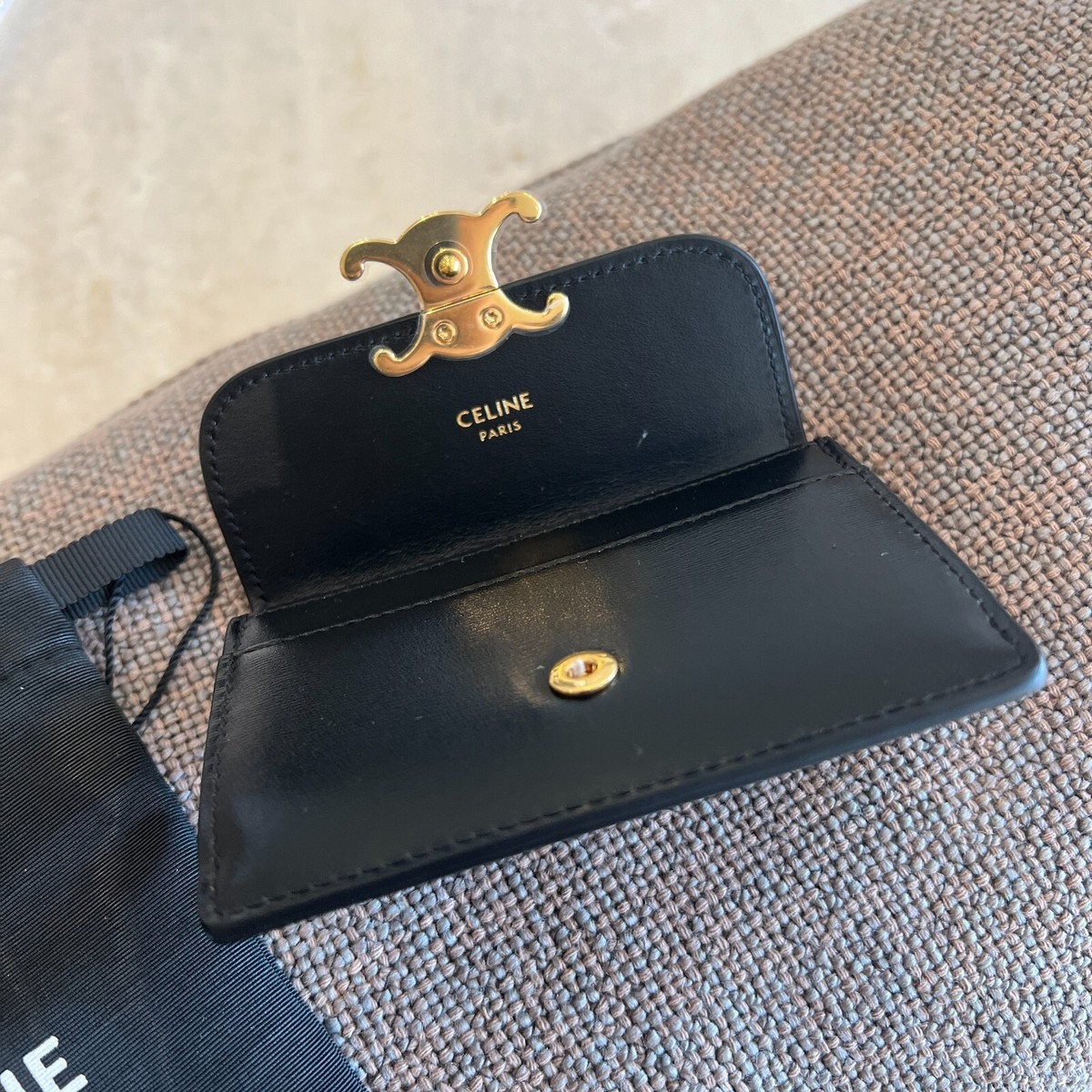 Celine Card Holder with Flap in Shiny Calfskin Black / 100