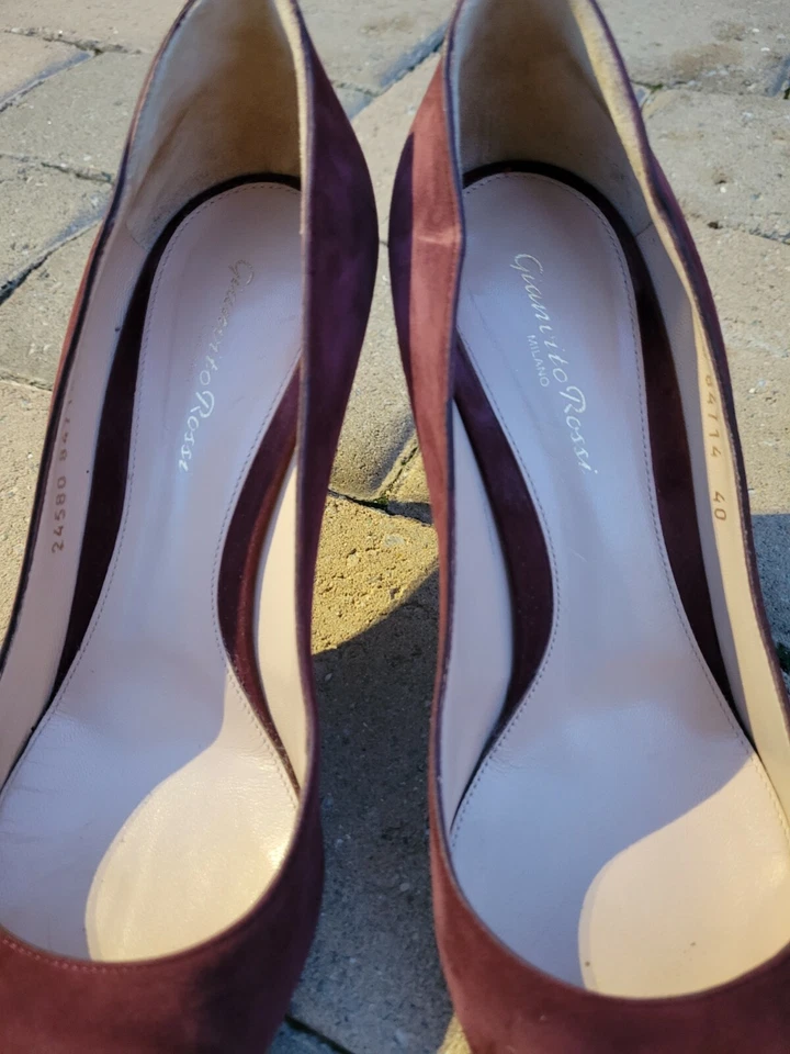 Zapatos de salón clásicos de gamuza GIANVITO ROSSI en granate/borgoña talla 40 EU Foto 4 de 4